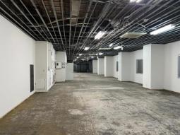 本町駅　1階／100坪　スケルトン