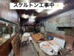 ジャンジャン横丁すぐそば・重飲食OK・路面店舗・約40坪超！
