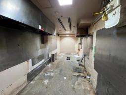 大阪府咲洲庁舎　2階／45坪　和食店居抜き