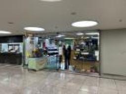 本町　B1階／15坪　物販店居抜き