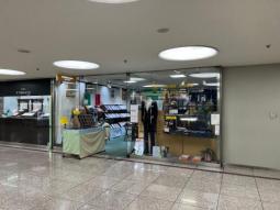 本町　B1階／15坪　物販店居抜き