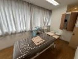 なんば駅至近・即入居可！37坪美容サロン居抜き店舗