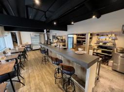 北浜・堺筋本町からもアクセスの良い立地！居酒屋の居抜き店舗！